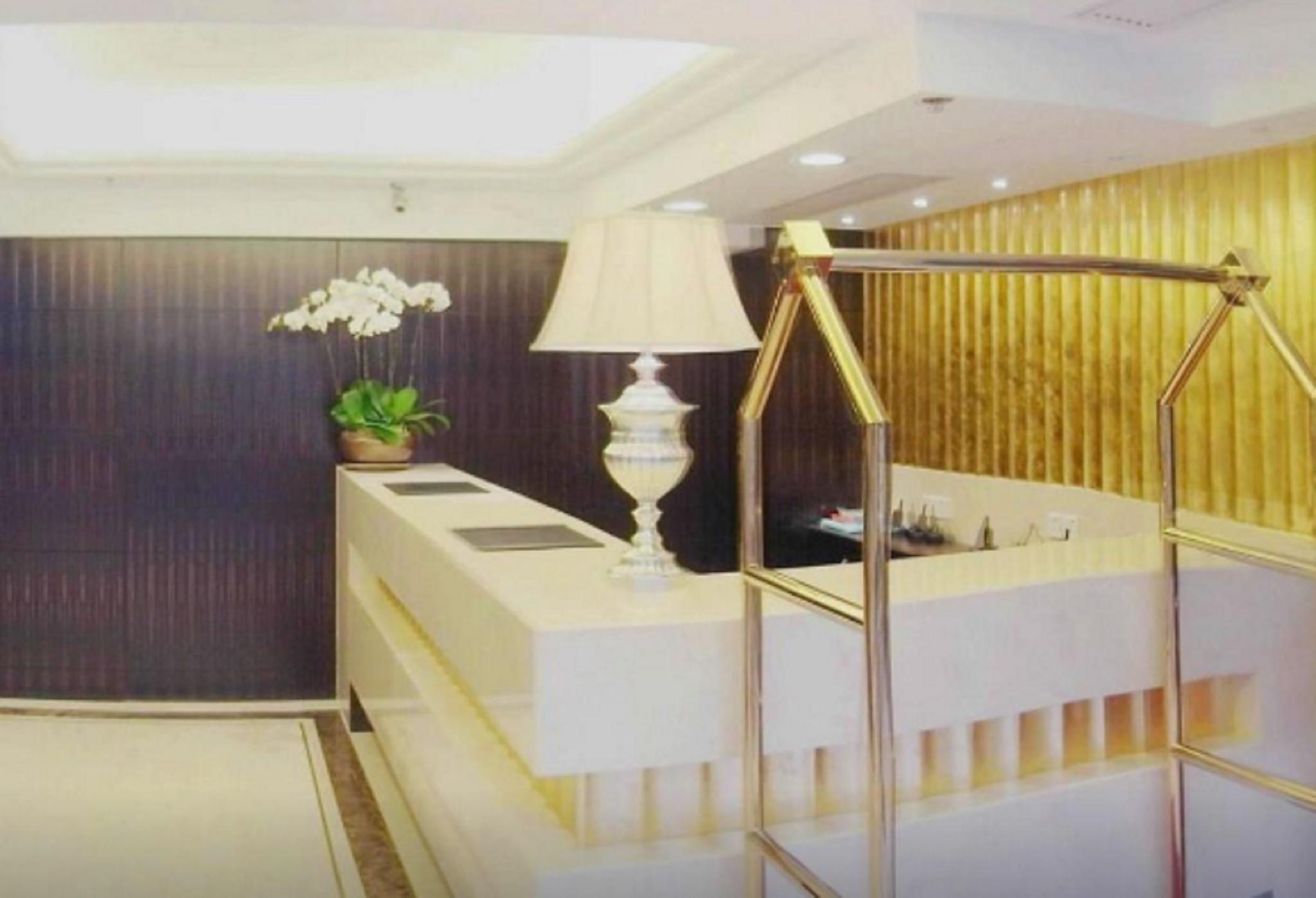 Oriental Lander Hotel Цзюлун Экстерьер фото
